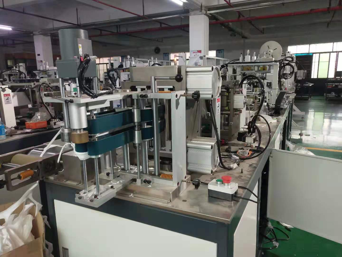 N95口罩機（jī）、折疊口罩機、全自動（dòng）口罩機、醫用口罩機、KN95口（kǒu）罩機